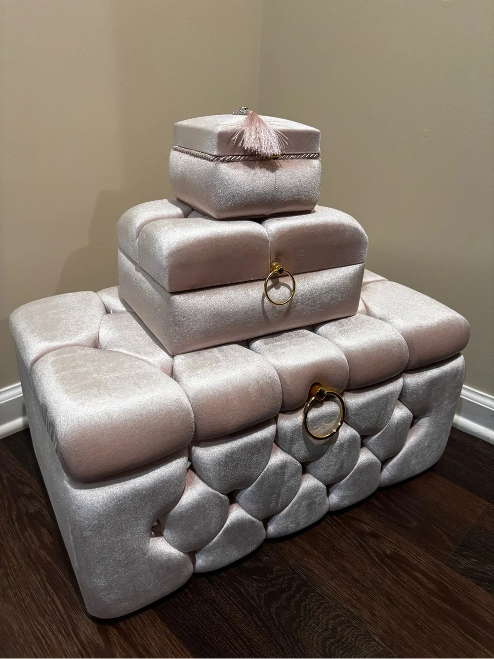 Stackable Velvet Jewelry Storage Boxes in Light Pink with Gold Ring Pulls